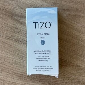 TiZO Ultra Zinc Tinted SPF40